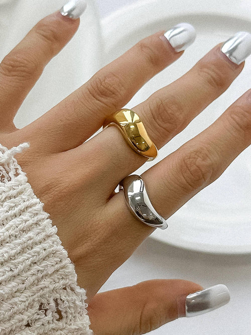 Ally Wavy Ring